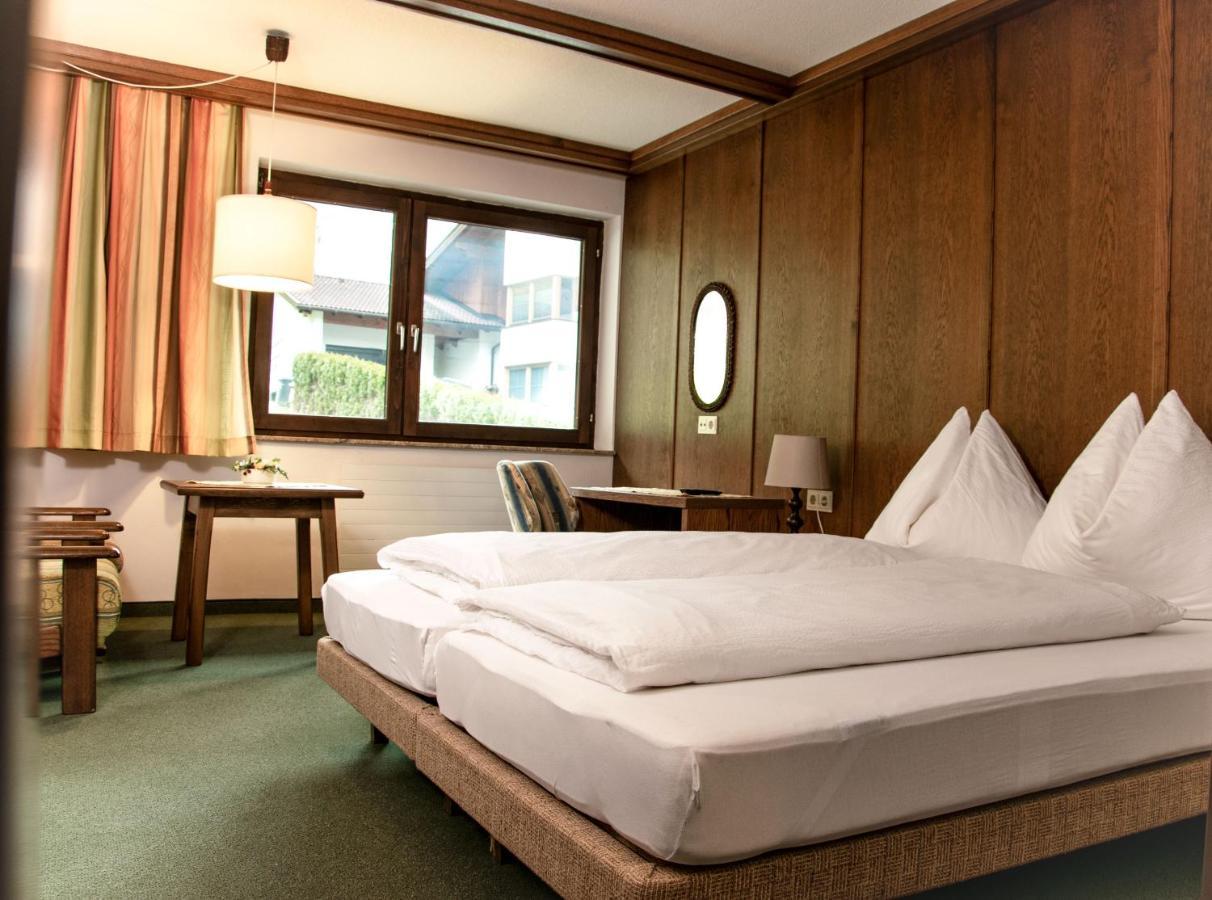 Hotel Marko 厄茨 外观 照片